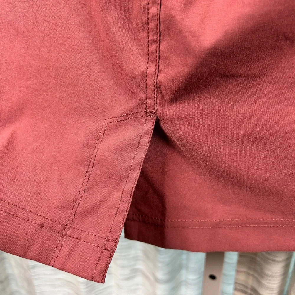 Duluth Trading Co Skort Rose Red Womens Size 16 Hiking Outdoor Active EUC